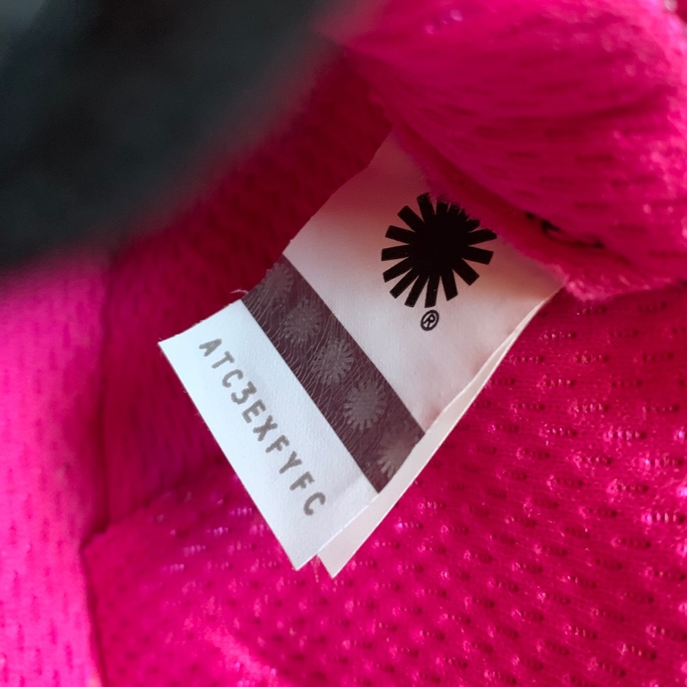 UGG Women’s Highland Sneakers - Picture 6 of 7